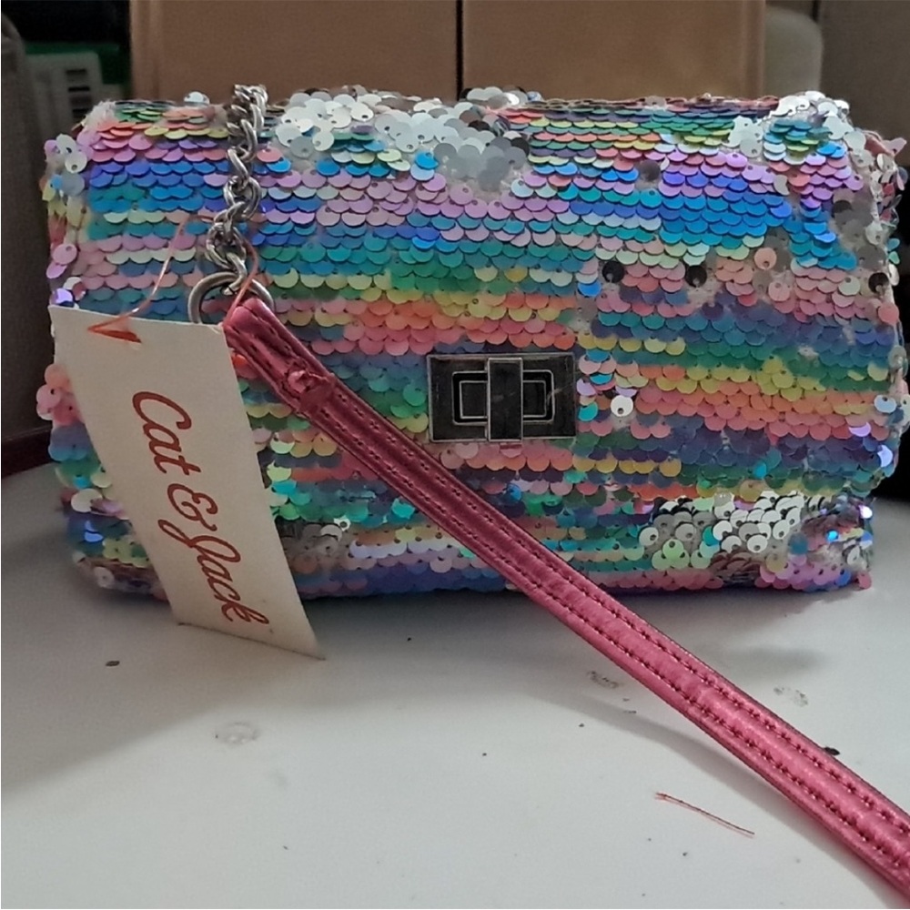 🔜
Cat & Jack Pink Sequin Wristlet Clutch - Picture 2 of 3